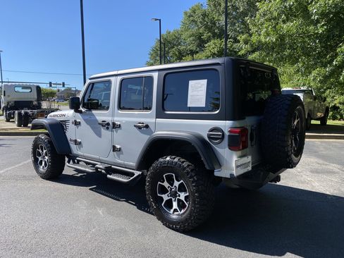 Used 2023 Jeep Wrangler Unlimited Rubicon w/ LED Lighting Group AWD/4WD image 7