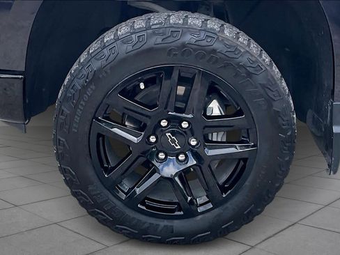 Used 2024 Chevrolet Silverado 1500 LT Trail Boss w/ LT Trail Boss Premium Package image 11