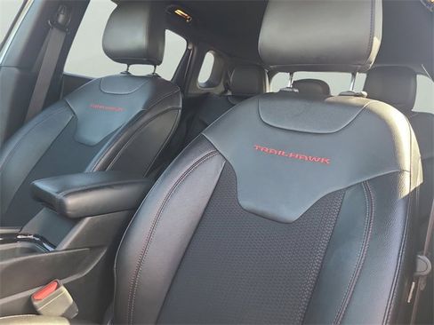 Used 2024 Jeep Compass Trailhawk image 22