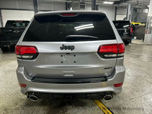 Used 2021 Jeep Grand Cherokee SRT image 4