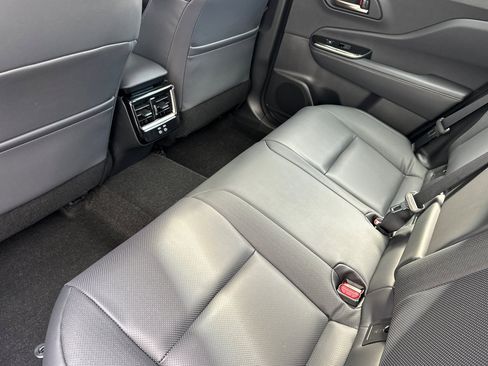 New 2025 Toyota Crown Signia image 13