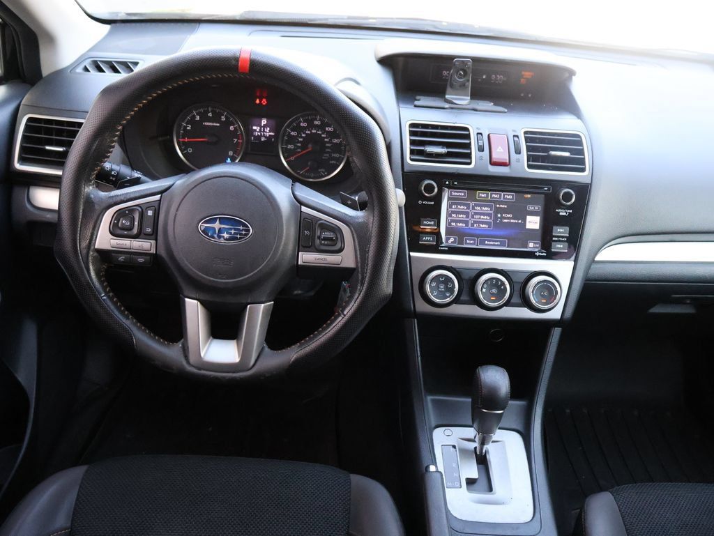 Used 2017 Subaru Crosstrek 2.0i Premium w/ Moonroof Package AWD/4WD image 18