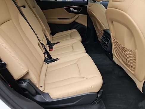 Used 2021 Audi Q7 3.0T Prestige w/ Prestige Package image 18