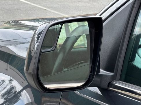 Used 2018 Chevrolet Colorado LT w/ LT Convenience Package RWD image 50