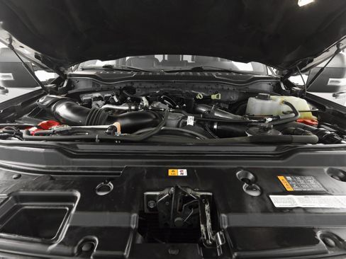 Used 2017 Ford F250 Lariat w/ Camper Package image 34