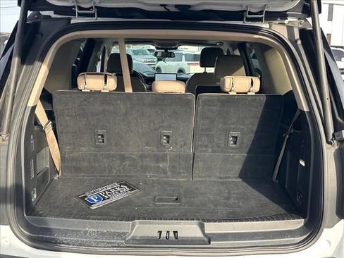 Used 2023 Ford Expedition Limited image 32