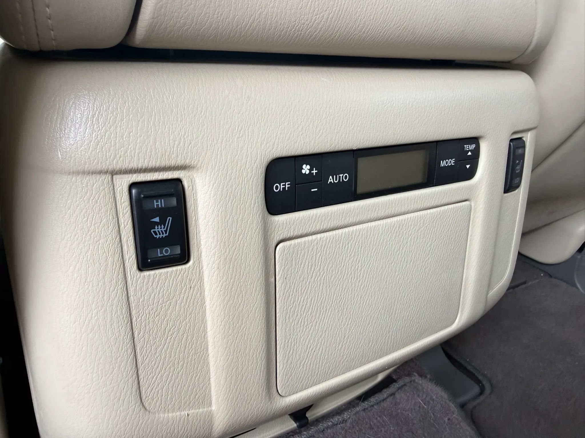 Used 2017 INFINITI QX80 2WD w/ Driver Assistance Package image 12
