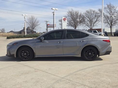 Certified 2026 Toyota Camry SE w/ Convenience Package image 4