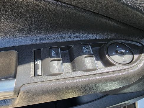 Used 2014 Ford Escape SE w/ Equipment Group 201A FWD image 14