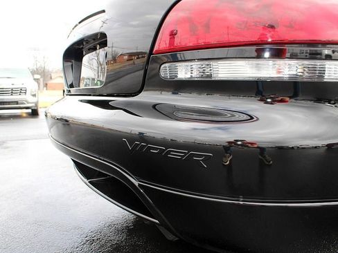 Used 2006 Dodge Viper SRT-10 image 11