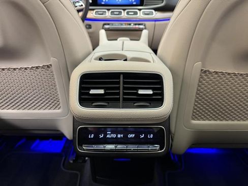 Certified 2025 Mercedes-Benz GLS 450 4MATIC image 23