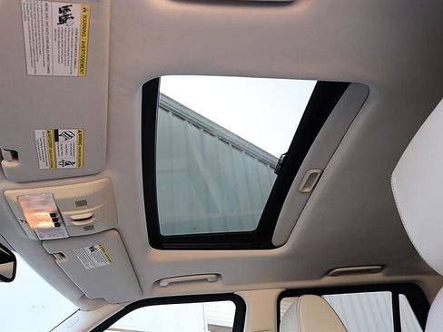 Used 2011 Land Rover Range Rover Sport HSE LUX image 29