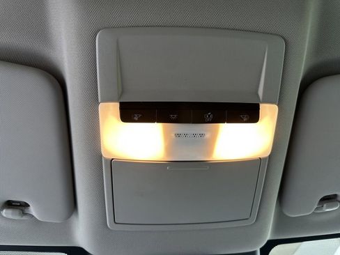 Used 2023 Nissan Rogue S image 24