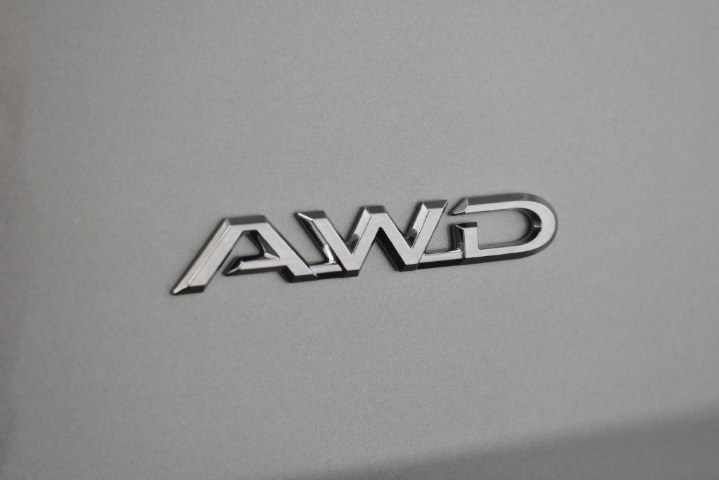 Used 2024 Toyota Grand Highlander AWD image 9
