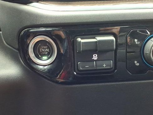 Used 2022 Chevrolet Silverado 1500 RST AWD/4WD image 23