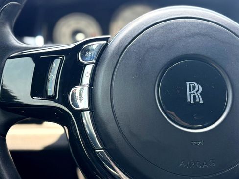 Used 2016 Rolls-Royce Wraith image 25