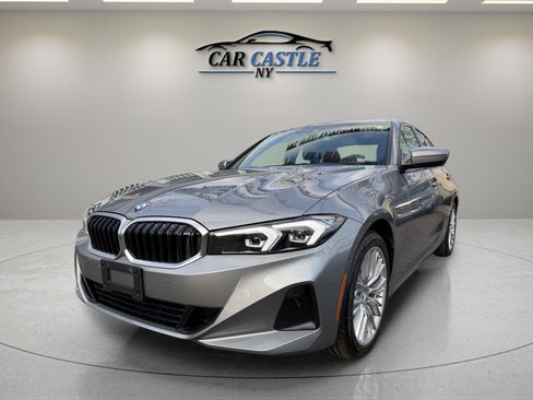 Used 2023 BMW 330i xDrive Sedan w/ Premium Package image 2