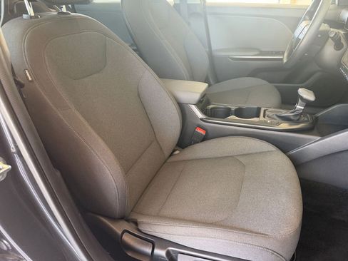 Used 2025 Kia K4 FWD image 35