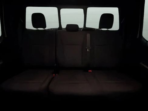 Used 2018 Ford F150 XLT w/ Equipment Group 302A Luxury AWD/4WD image 18