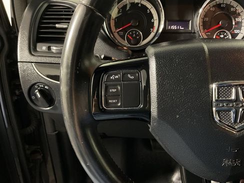 Used 2017 Dodge Grand Caravan SE FWD image 22
