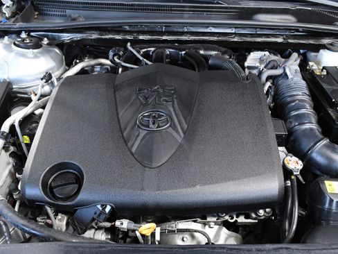 Used 2022 Toyota Avalon Touring w/ Advanced Safety Package image 35