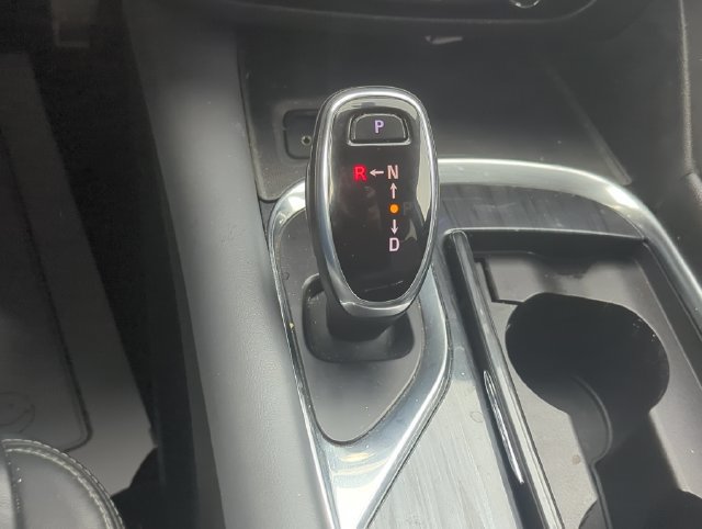 Used 2021 Buick Enclave Essence FWD image 33