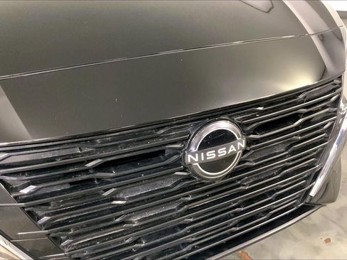 Used 2025 Nissan Altima 2.5 SV FWD image 28