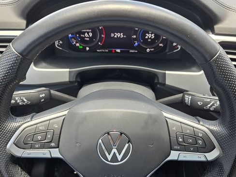 Certified 2023 Volkswagen Atlas Cross Sport SEL R-Line AWD/4WD image 24