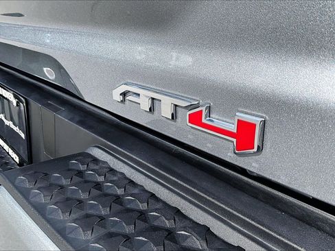 Used 2024 GMC Canyon AT4 w/ Canyon Safety Plus Package image 31