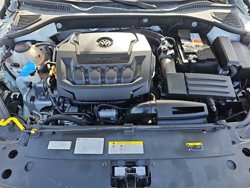 Used 2021 Volkswagen Passat 2.0T R-Line image 31