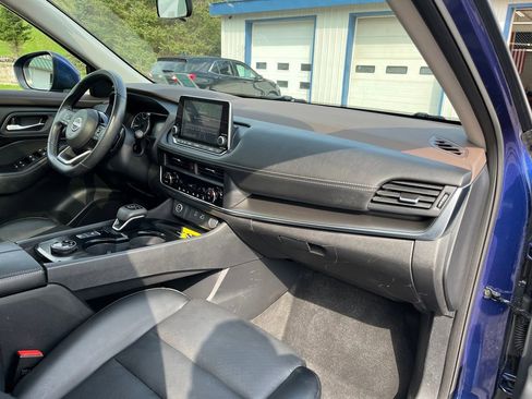 Used 2023 Nissan Rogue SV w/ SV Premium B Package AWD/4WD image 28