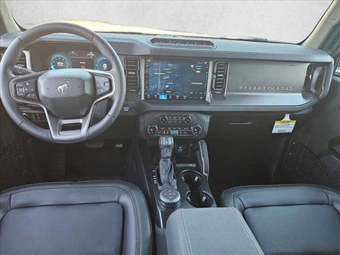 New 2025 Ford Bronco Badlands image 15