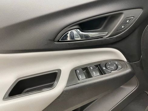 Used 2024 Chevrolet Equinox LS w/ LS Convenience Package image 11