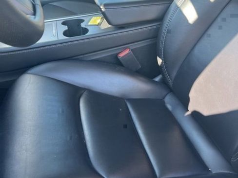 Used 2022 Tesla Model 3 Long Range image 13