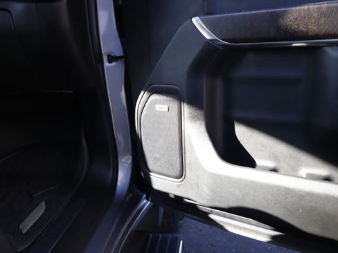 Used 2020 GMC Sierra 1500 Denali w/ Denali Ultimate Package image 9