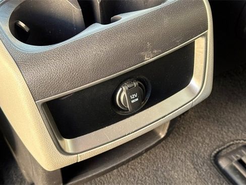 Used 2024 Kia Carnival LX image 41