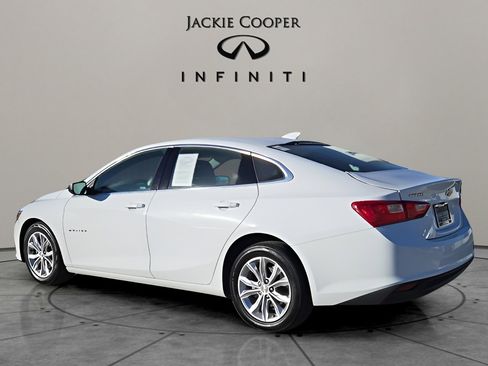 Used 2023 Chevrolet Malibu LT image 3