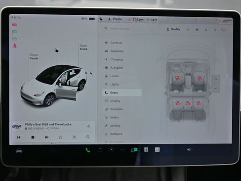 Used 2022 Tesla Model Y Long Range image 27