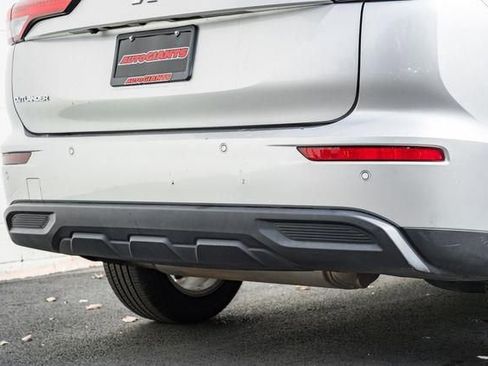 Used 2022 Mitsubishi Outlander ES image 7