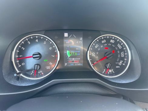 Used 2022 Toyota RAV4 XLE Premium AWD/4WD image 13