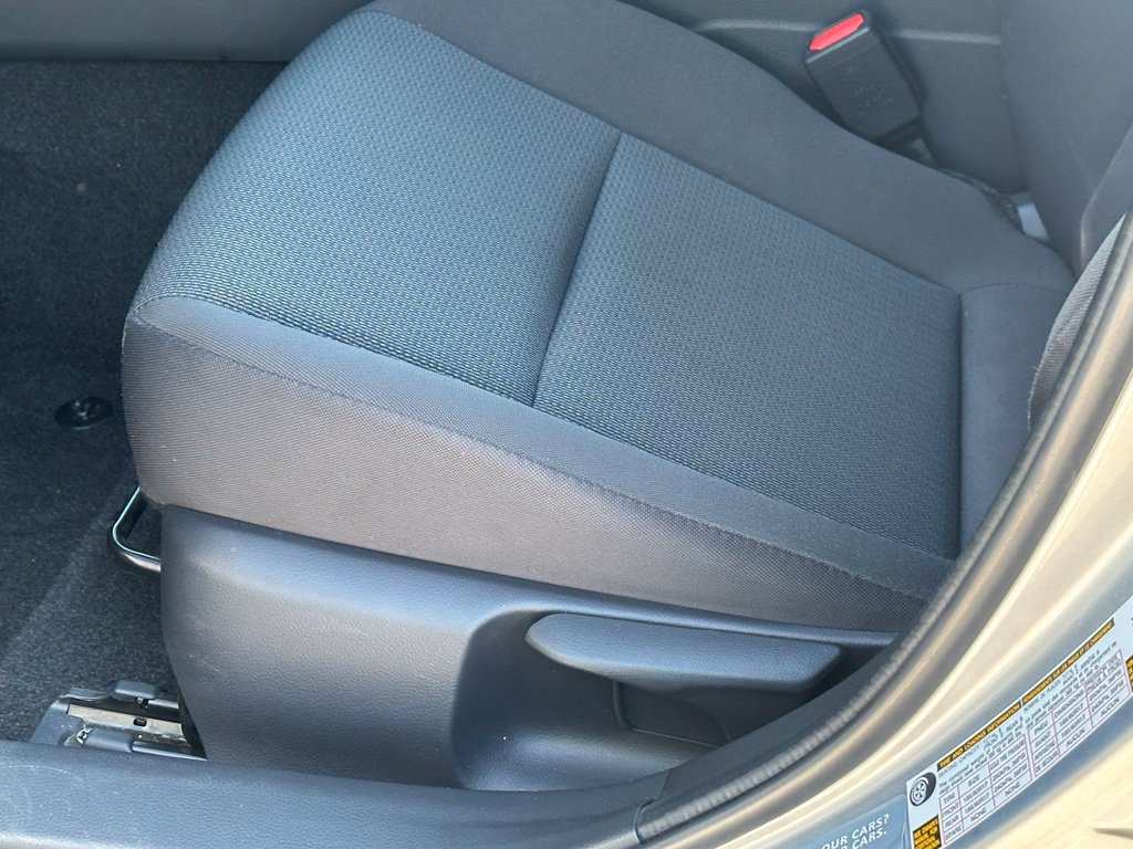 Used 2025 Toyota Prius LE FWD image 25