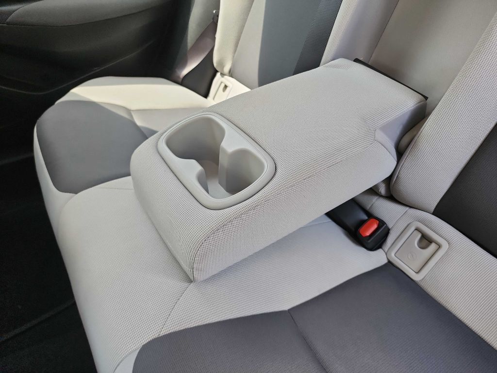 Used 2023 Toyota Corolla LE FWD image 27
