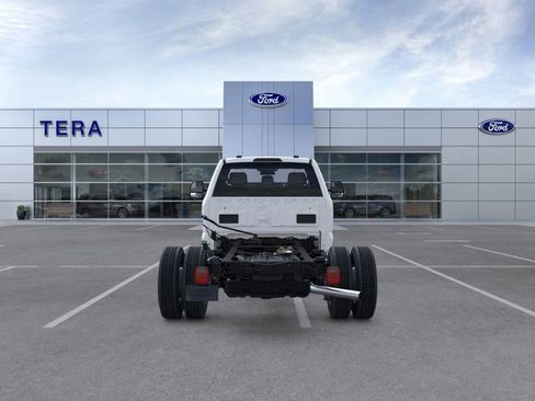New 2026 Ford F550 4x4 Regular Cab Super Duty image 5