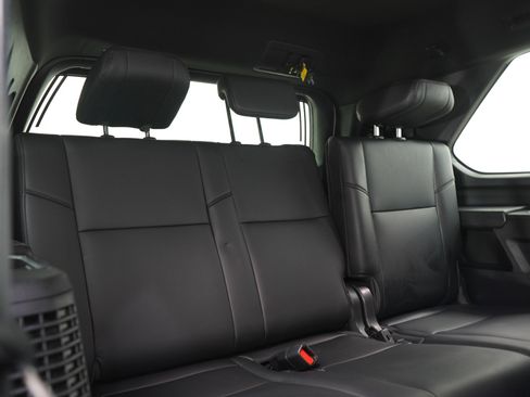 Used 2025 Toyota Sequoia SR5 w/ SR5 Premium Package AWD/4WD image 15