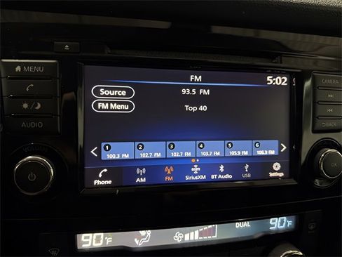 Used 2019 Nissan Rogue SV image 19