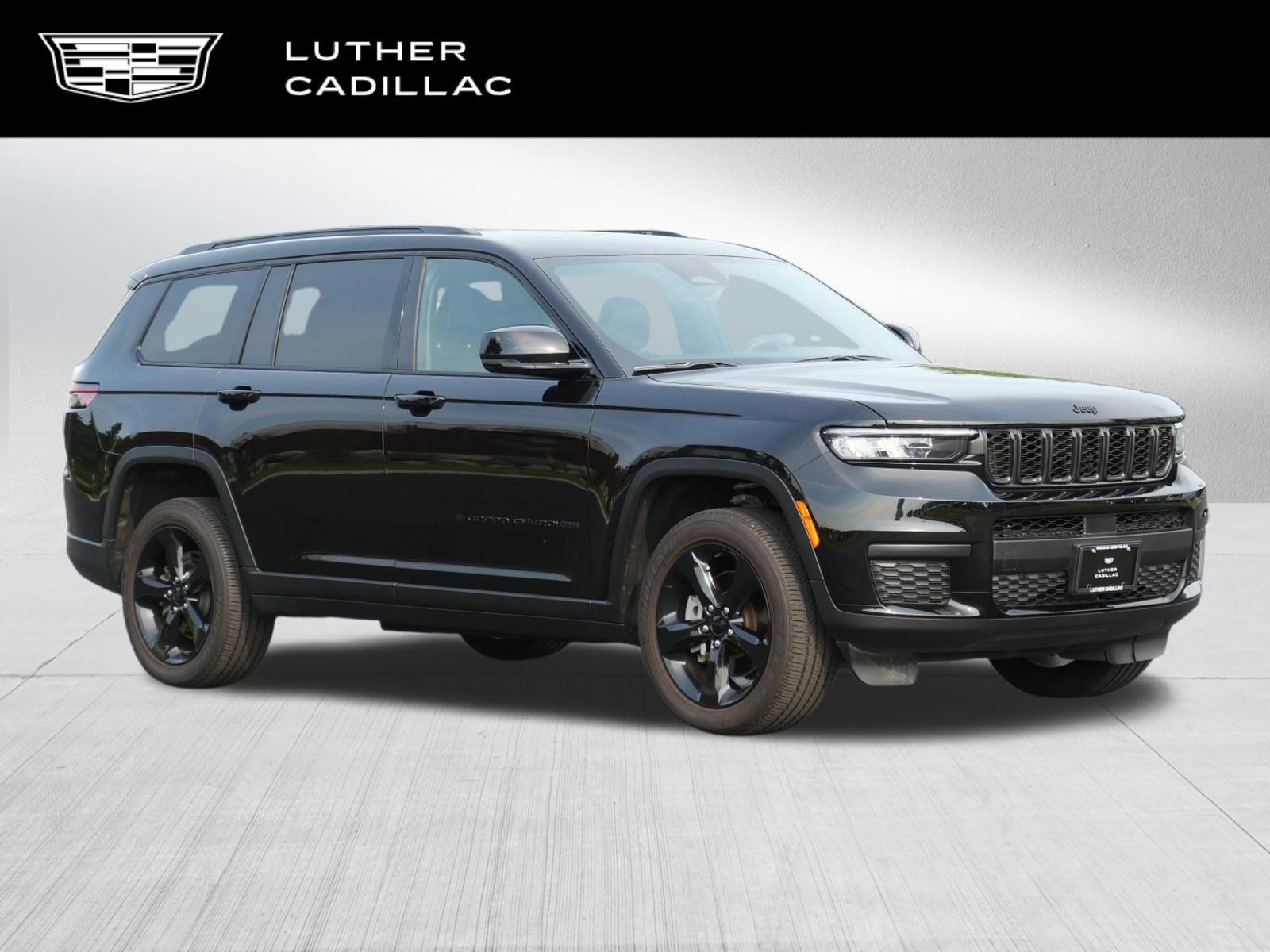 Used 2024 Jeep Grand Cherokee L Altitude AWD/4WD image 1