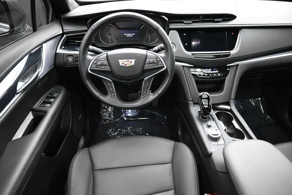Used 2024 Cadillac XT5 Premium Luxury AWD/4WD image 12