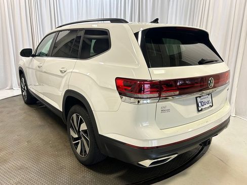 Used 2024 Volkswagen Atlas SE AWD/4WD image 26