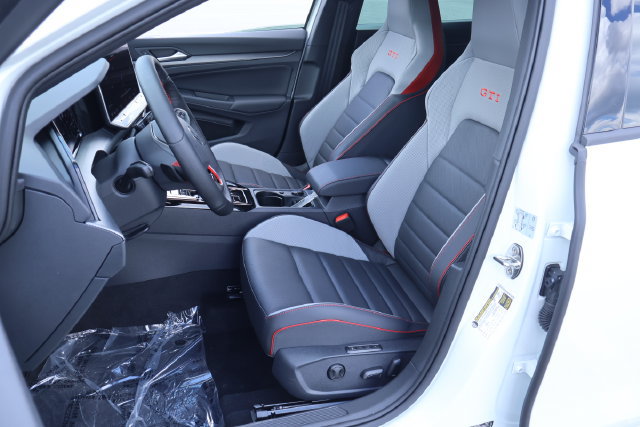 New 2026 Volkswagen GTI SE FWD image 12