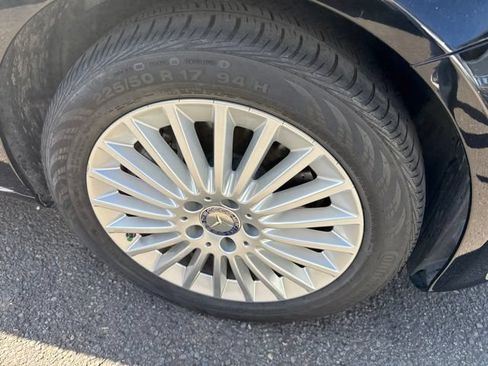 Used 2016 Mercedes-Benz C 300 Sedan image 4